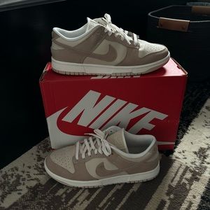 Nike Dunk Low SE ‘Sanddrift’